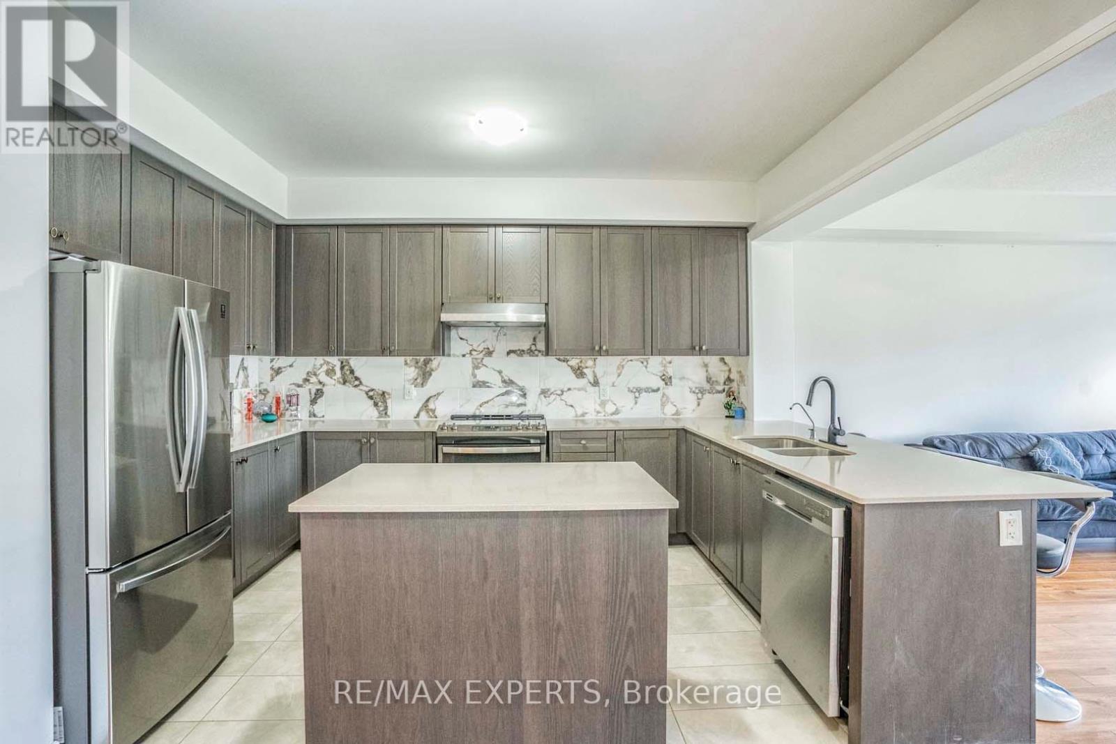 54 Landolfi Way, Bradford West Gwillimbury (Bradford), Ontario  L3Z 4L7 - Photo 16 - N12640536