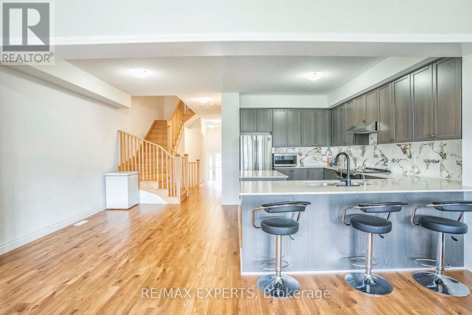 54 Landolfi Way, Bradford West Gwillimbury (Bradford), Ontario  L3Z 4L7 - Photo 19 - N12640536