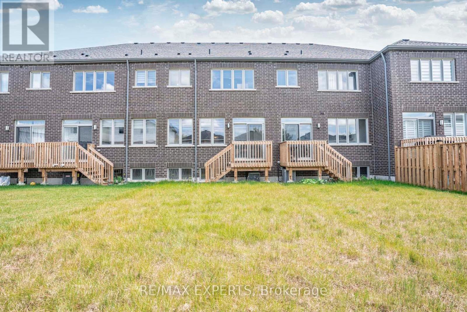 54 Landolfi Way, Bradford West Gwillimbury (Bradford), Ontario  L3Z 4L7 - Photo 38 - N12640536