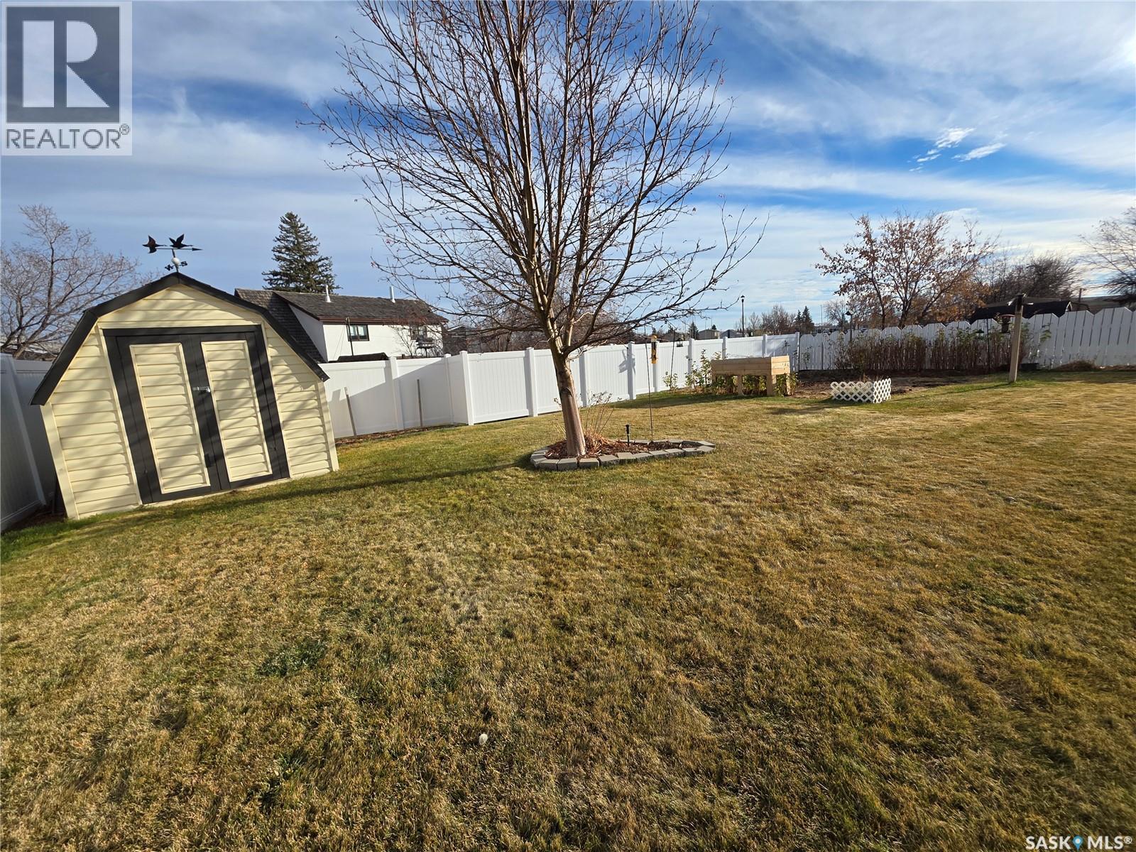 353 Walsh Trail, Swift Current, Saskatchewan  S9H 4R3 - Photo 35 - SK025756