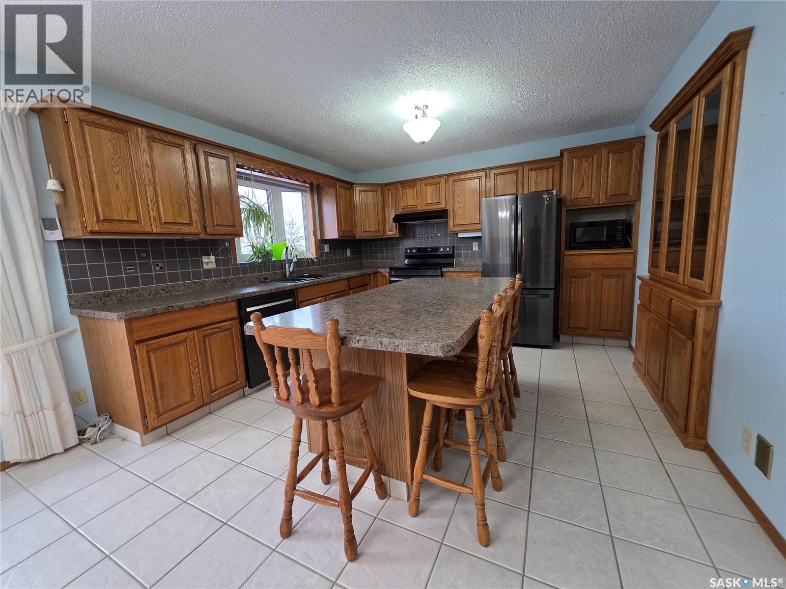 353 Walsh Trail, Swift Current, Saskatchewan  S9H 4R3 - Photo 7 - SK025756