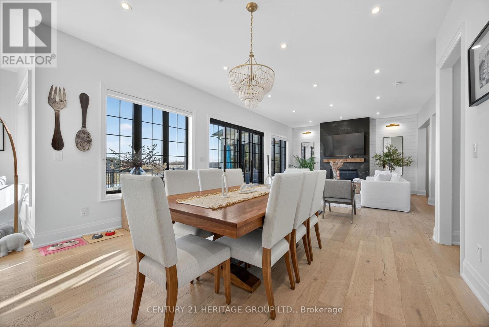 7 Caldwell Drive, Oro-Medonte, Ontario  L0L 2L0 - Photo 12 - S12640434