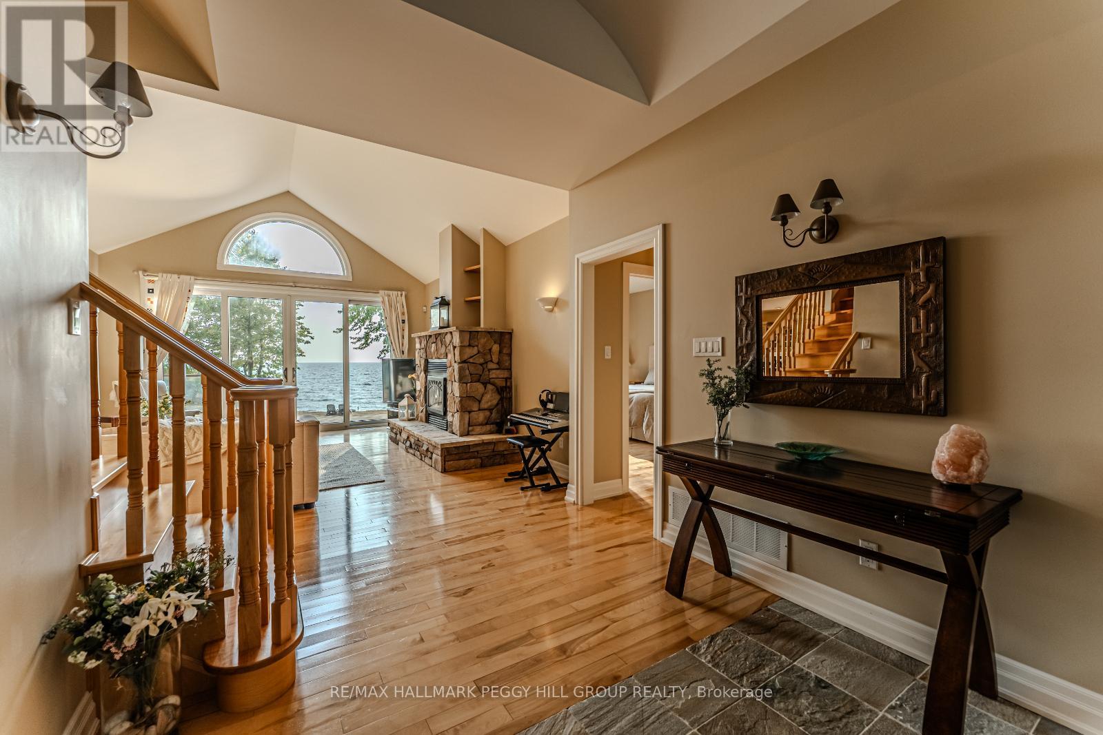 1338 Spyglass Point Road, Ramara (Brechin), Ontario  L0K 1B0 - Photo 12 - S12640502