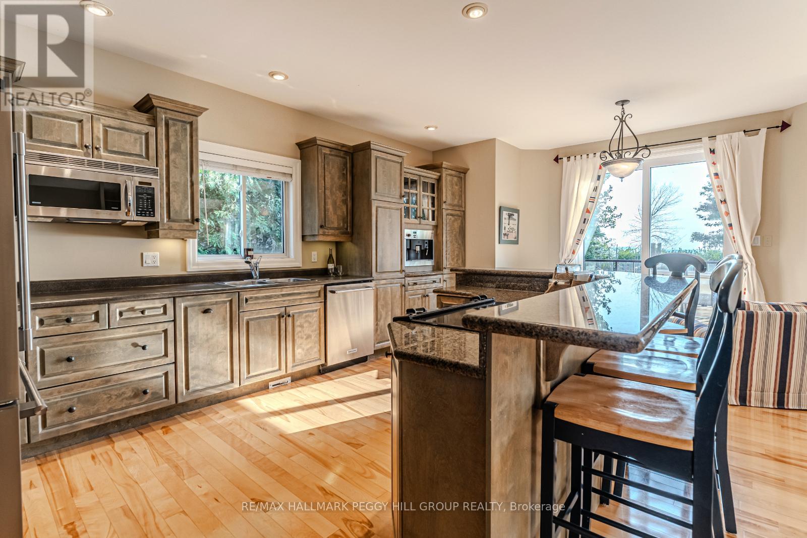 1338 Spyglass Point Road, Ramara (Brechin), Ontario  L0K 1B0 - Photo 6 - S12640502