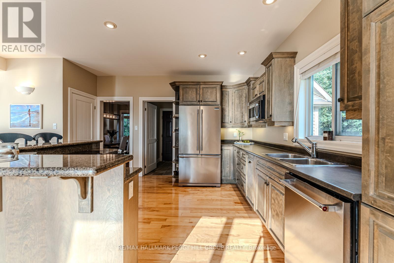 1338 Spyglass Point Road, Ramara (Brechin), Ontario  L0K 1B0 - Photo 7 - S12640502