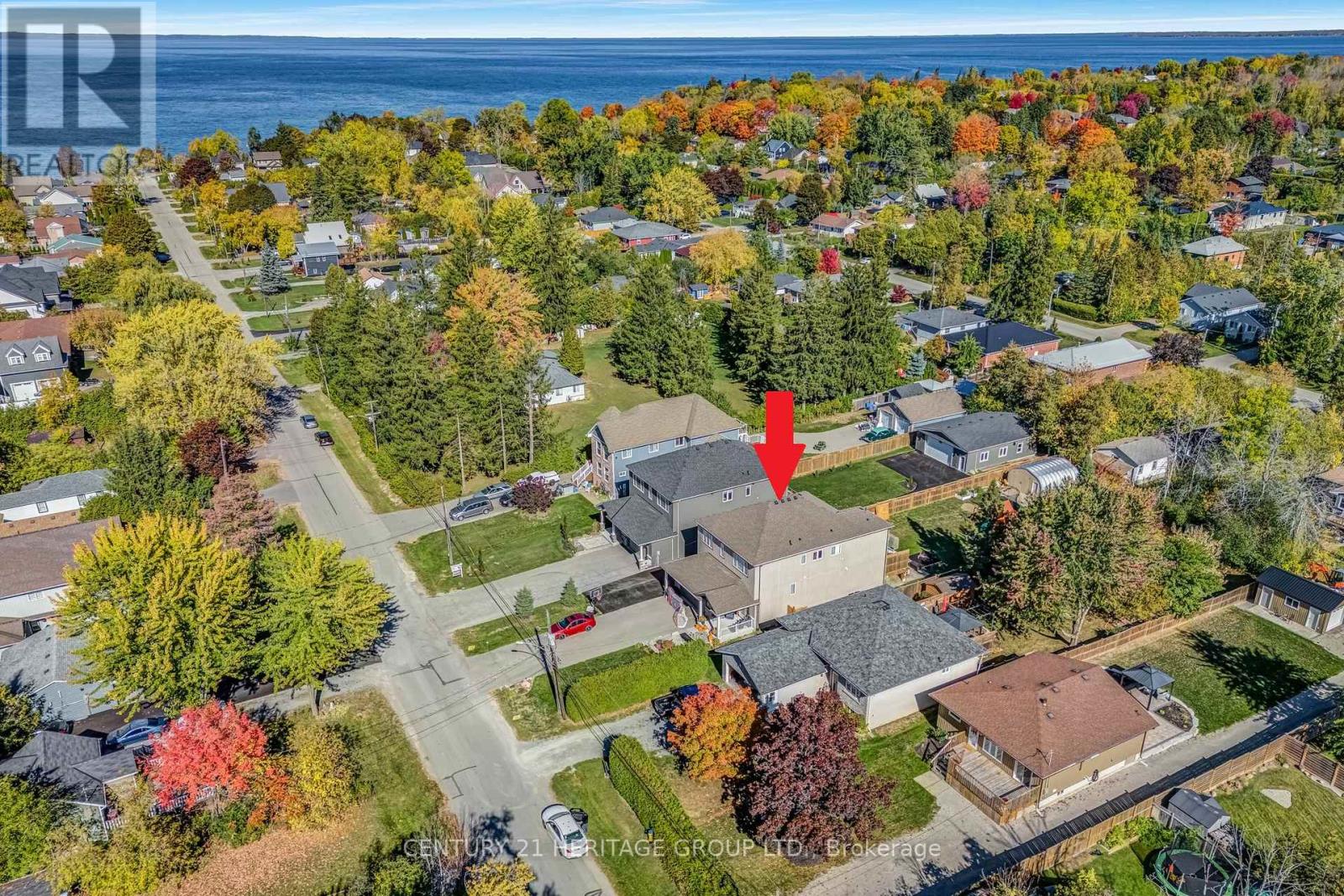 807a Montsell Avenue, Georgina, Ontario  L0E 1S0 - Photo 3 - N12475624