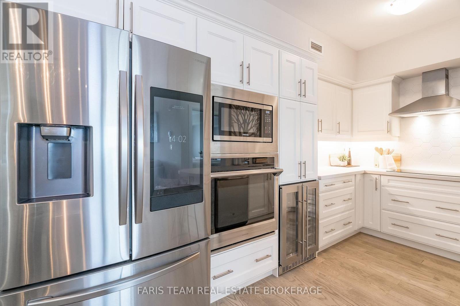 410 - 54 Koda Street, Barrie, Ontario  L9J 0J6 - Photo 13 - S12427107