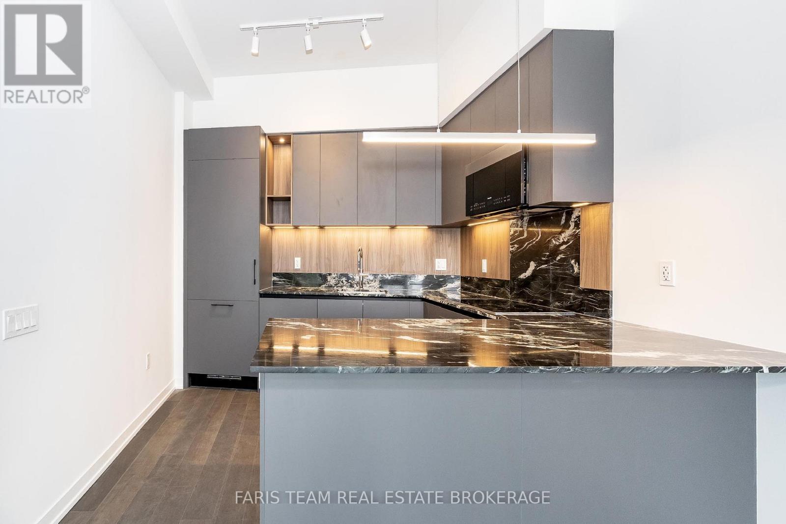 3301 - 39 Mary Street, Barrie, Ontario  L4N 1S9 - Photo 8 - S12548268