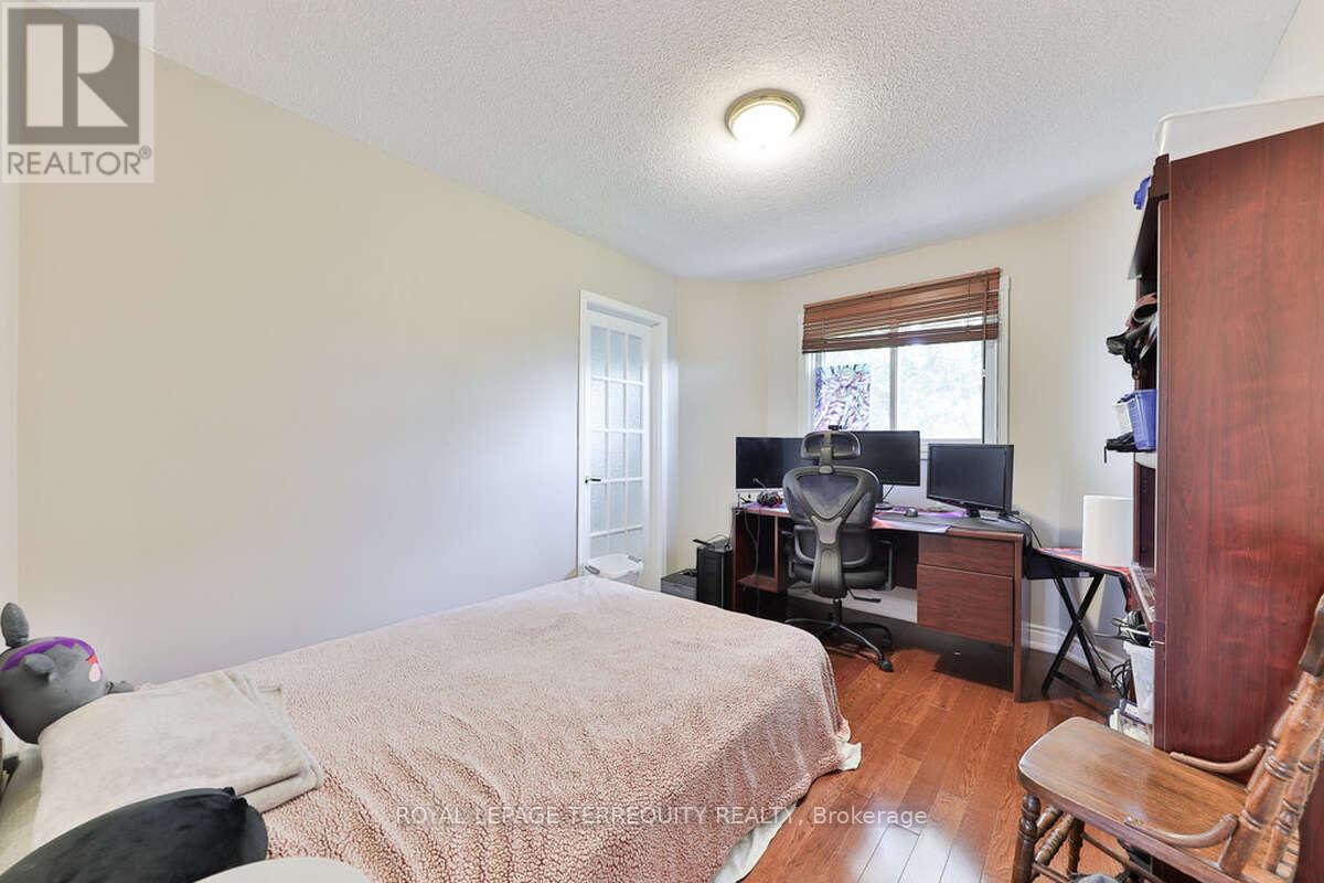 5275 Thornwood Drive, Mississauga, Ontario  L4Z 3J3 - Photo 22 - W12608276