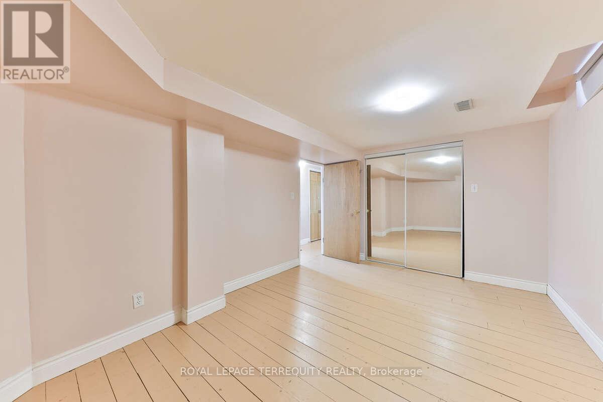 5275 Thornwood Drive, Mississauga, Ontario  L4Z 3J3 - Photo 32 - W12608276