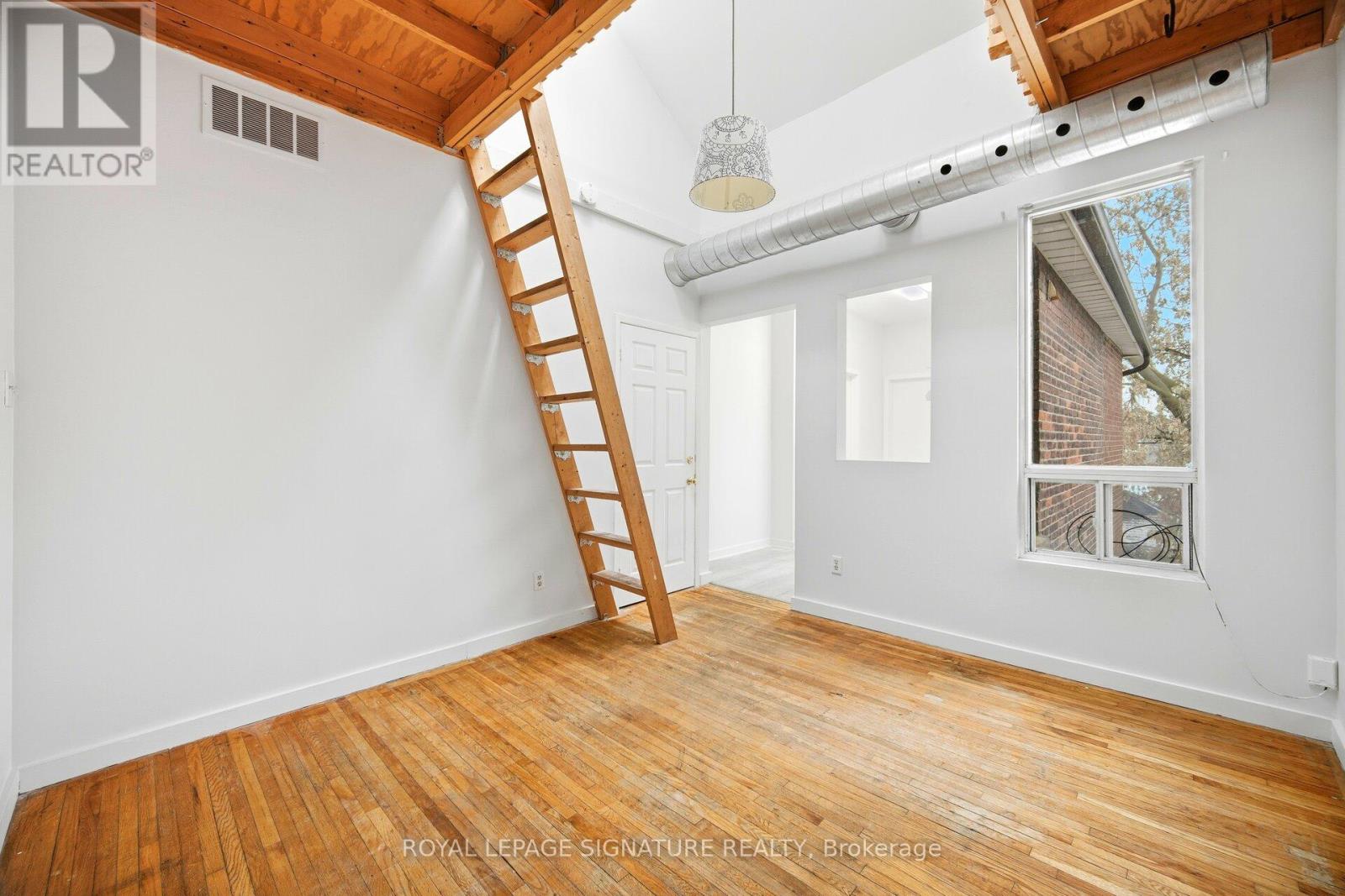 2 - 46 Armstrong Avenue, Toronto, Ontario  M9B 2G2 - Photo 10 - W12640386