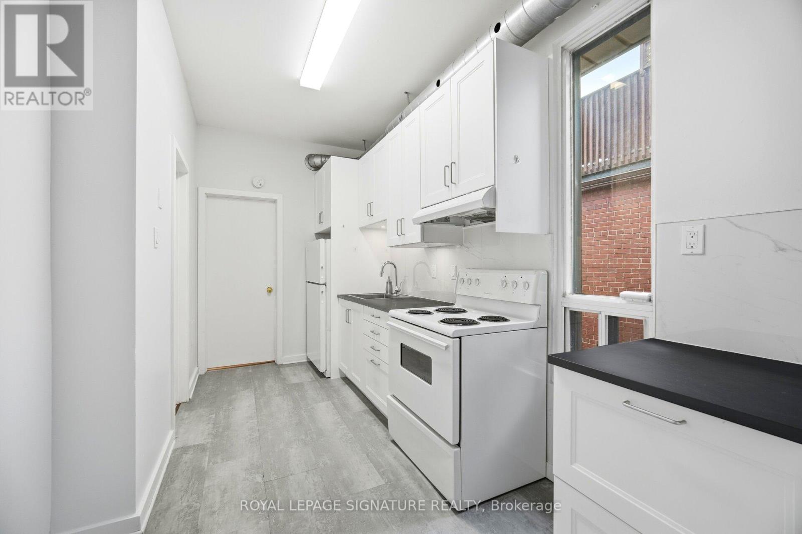 2 - 46 Armstrong Avenue, Toronto, Ontario  M9B 2G2 - Photo 14 - W12640386