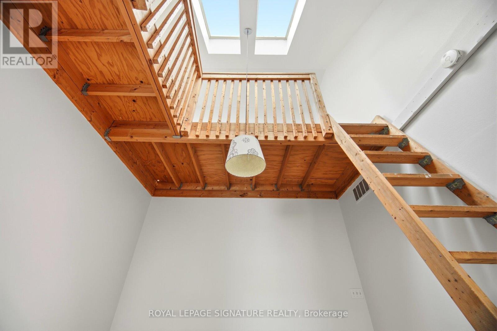 2 - 46 Armstrong Avenue, Toronto, Ontario  M9B 2G2 - Photo 19 - W12640386