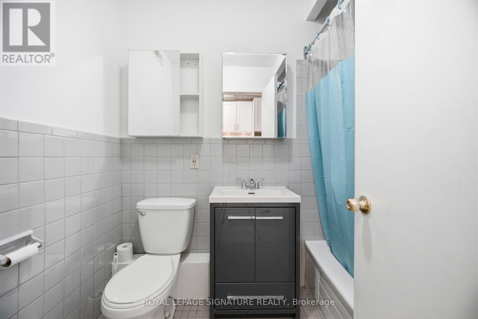 2 - 46 Armstrong Avenue, Toronto, Ontario  M9B 2G2 - Photo 22 - W12640386