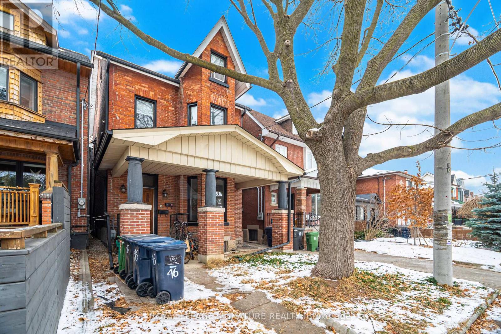 2 - 46 Armstrong Avenue, Toronto, Ontario  M9B 2G2 - Photo 3 - W12640386