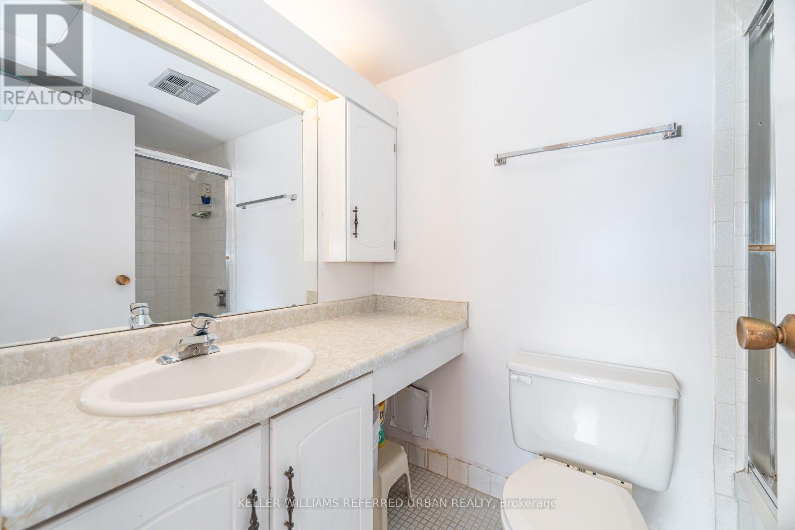 404 - 1515 Lakeshore Road E, Mississauga, Ontario  L5E 3E3 - Photo 21 - W12640402