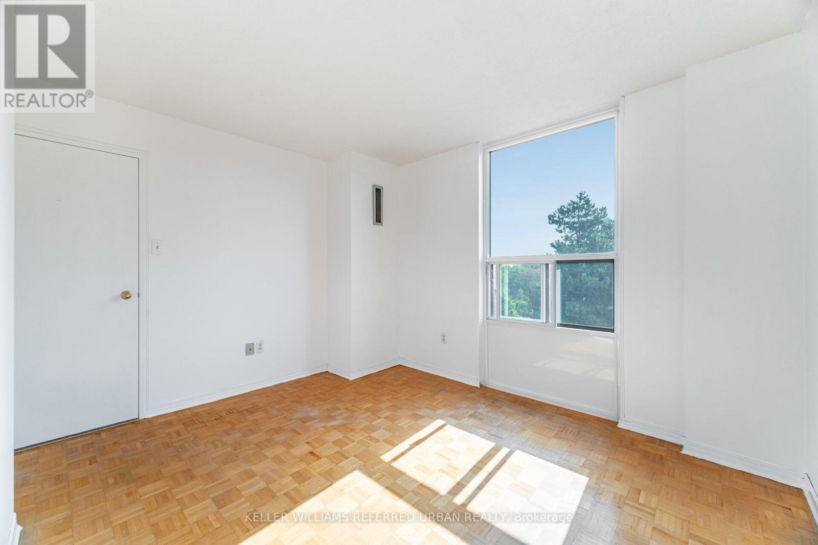 404 - 1515 Lakeshore Road E, Mississauga, Ontario  L5E 3E3 - Photo 25 - W12640402