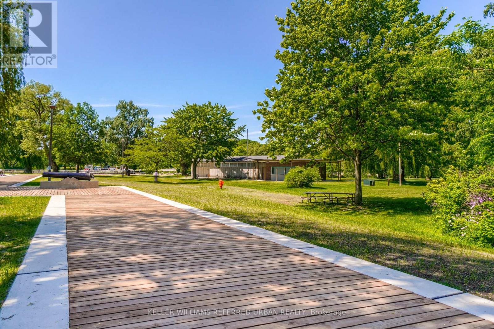 404 - 1515 Lakeshore Road E, Mississauga, Ontario  L5E 3E3 - Photo 40 - W12640402