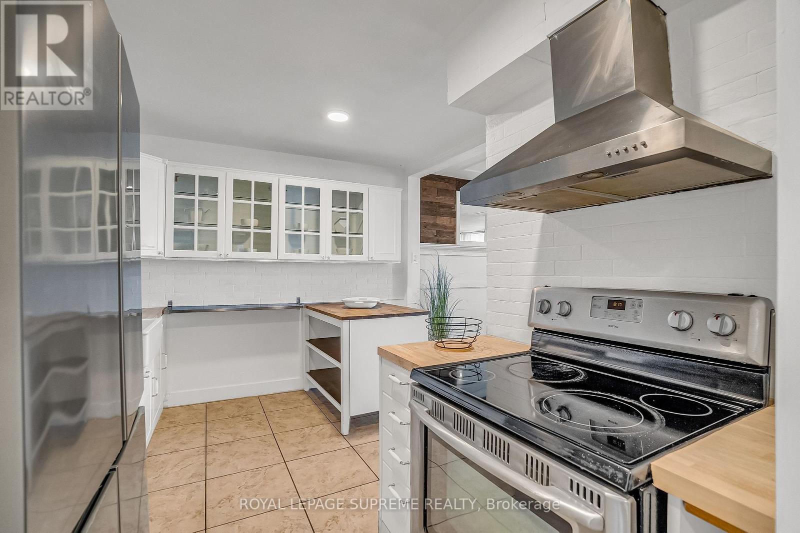 1202 - 85 Emmett Avenue, Toronto, Ontario  M6M 5A2 - Photo 11 - W12640444