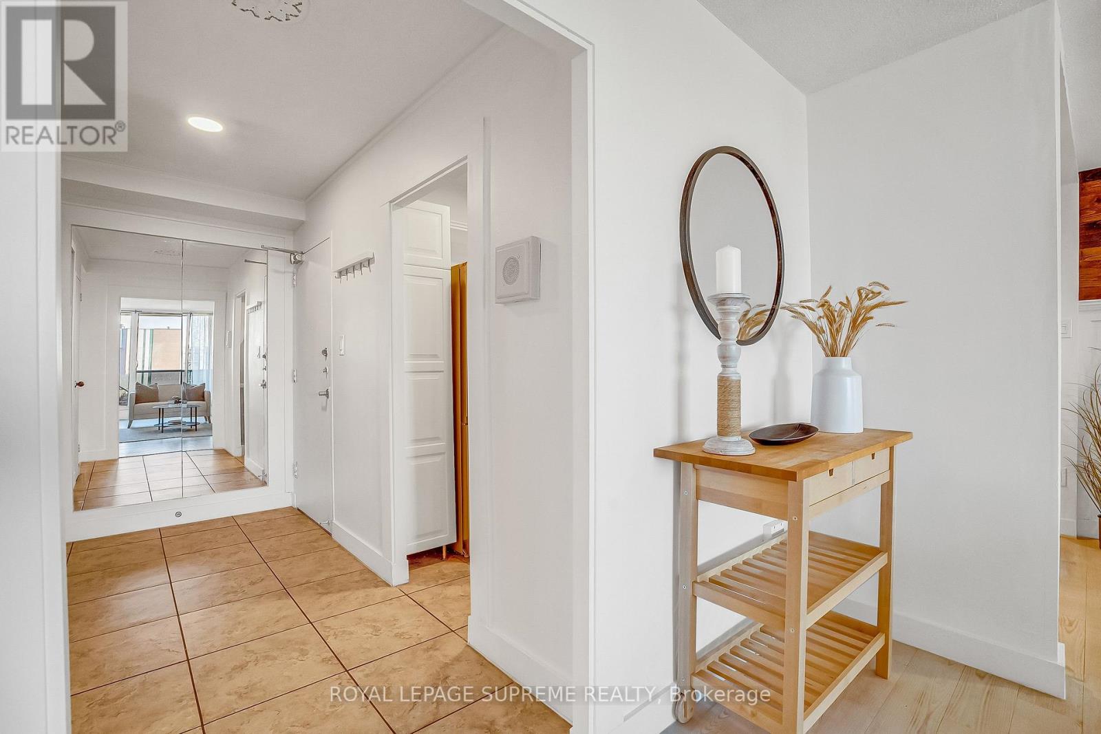 1202 - 85 Emmett Avenue, Toronto, Ontario  M6M 5A2 - Photo 4 - W12640444