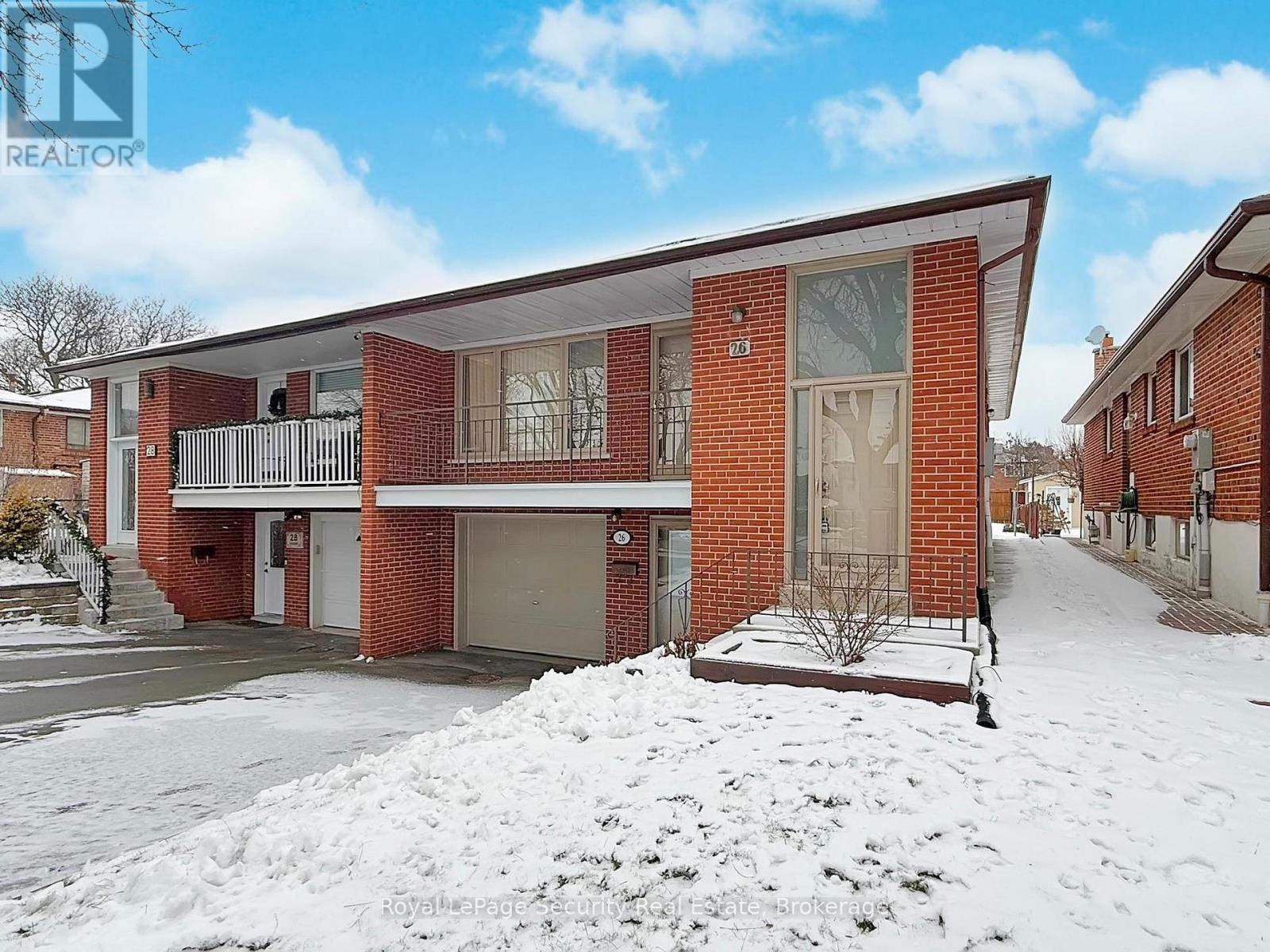 Lower - 26 Starview Drive, Toronto, Ontario  M9M 1K8 - Photo 3 - W12640446