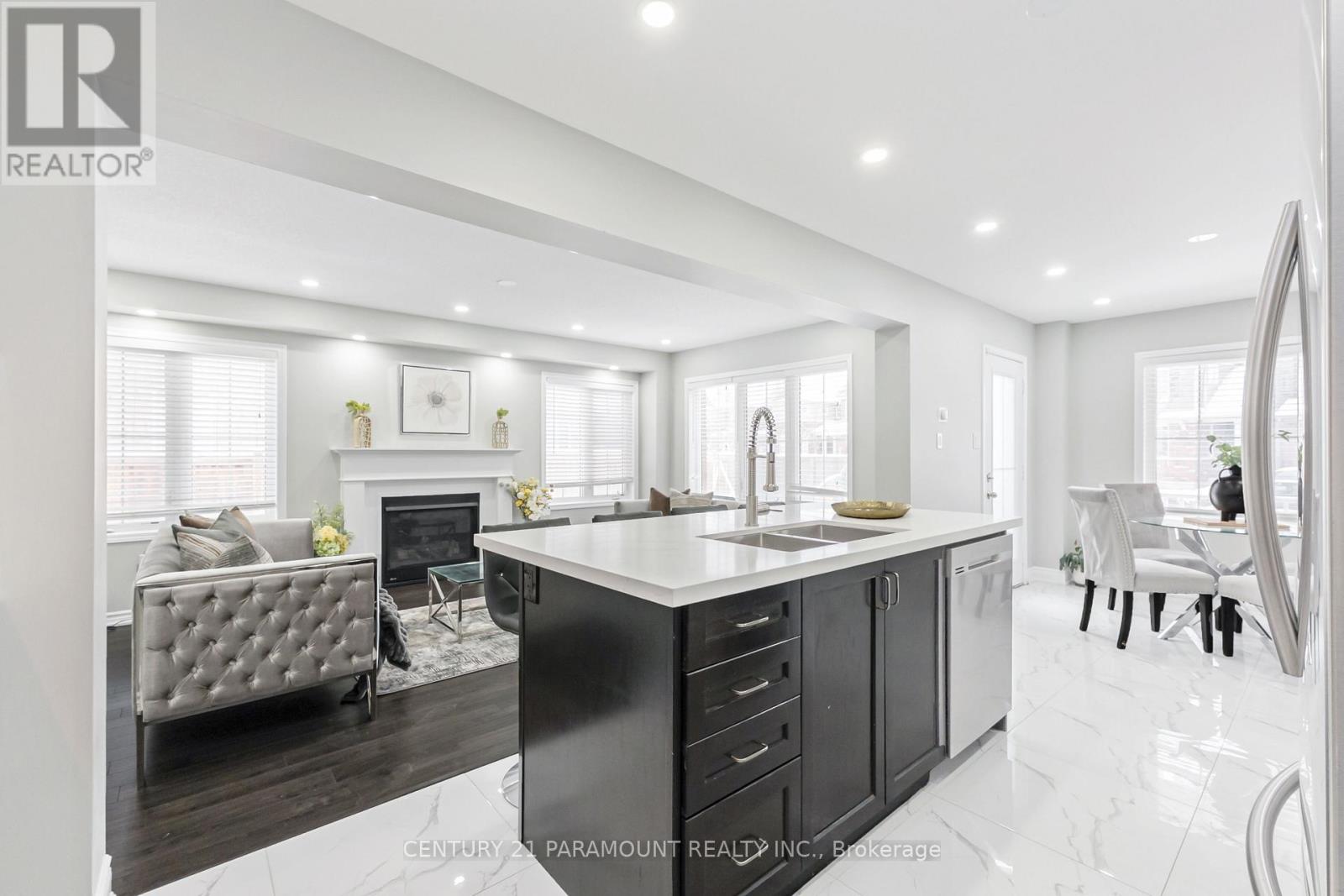 39 Fenchurch Drive, Brampton, Ontario  L7A 4G1 - Photo 15 - W12640474