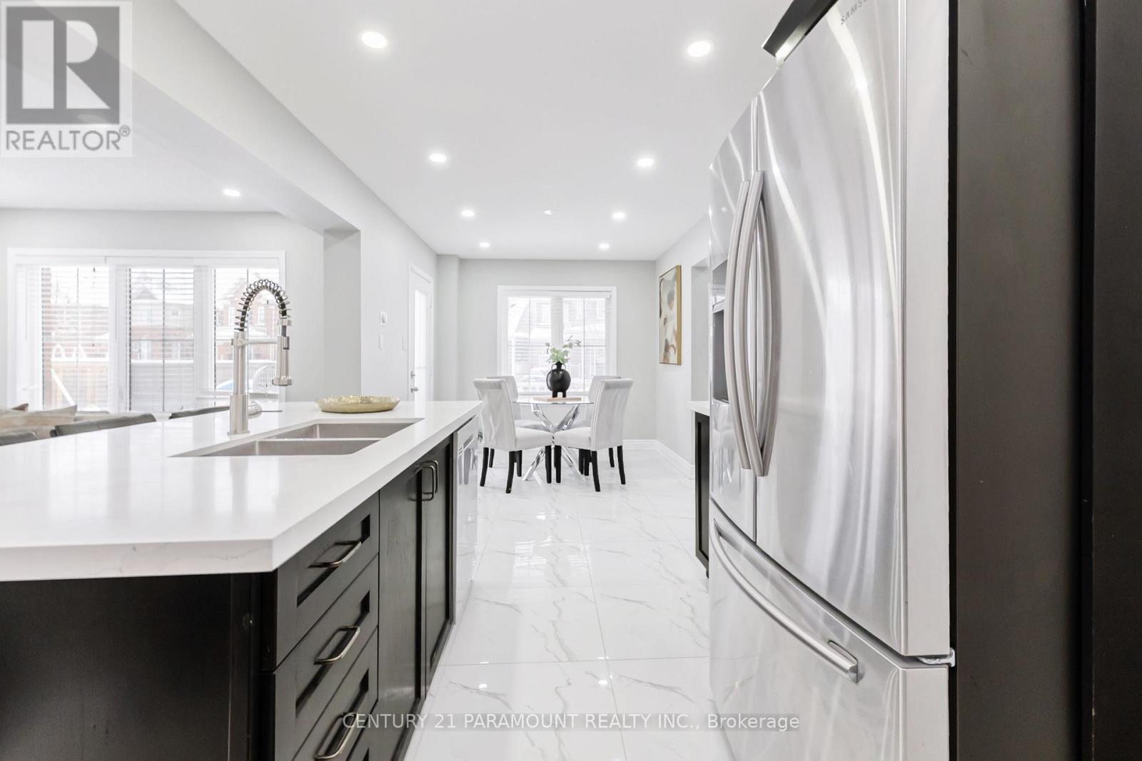 39 Fenchurch Drive, Brampton, Ontario  L7A 4G1 - Photo 17 - W12640474