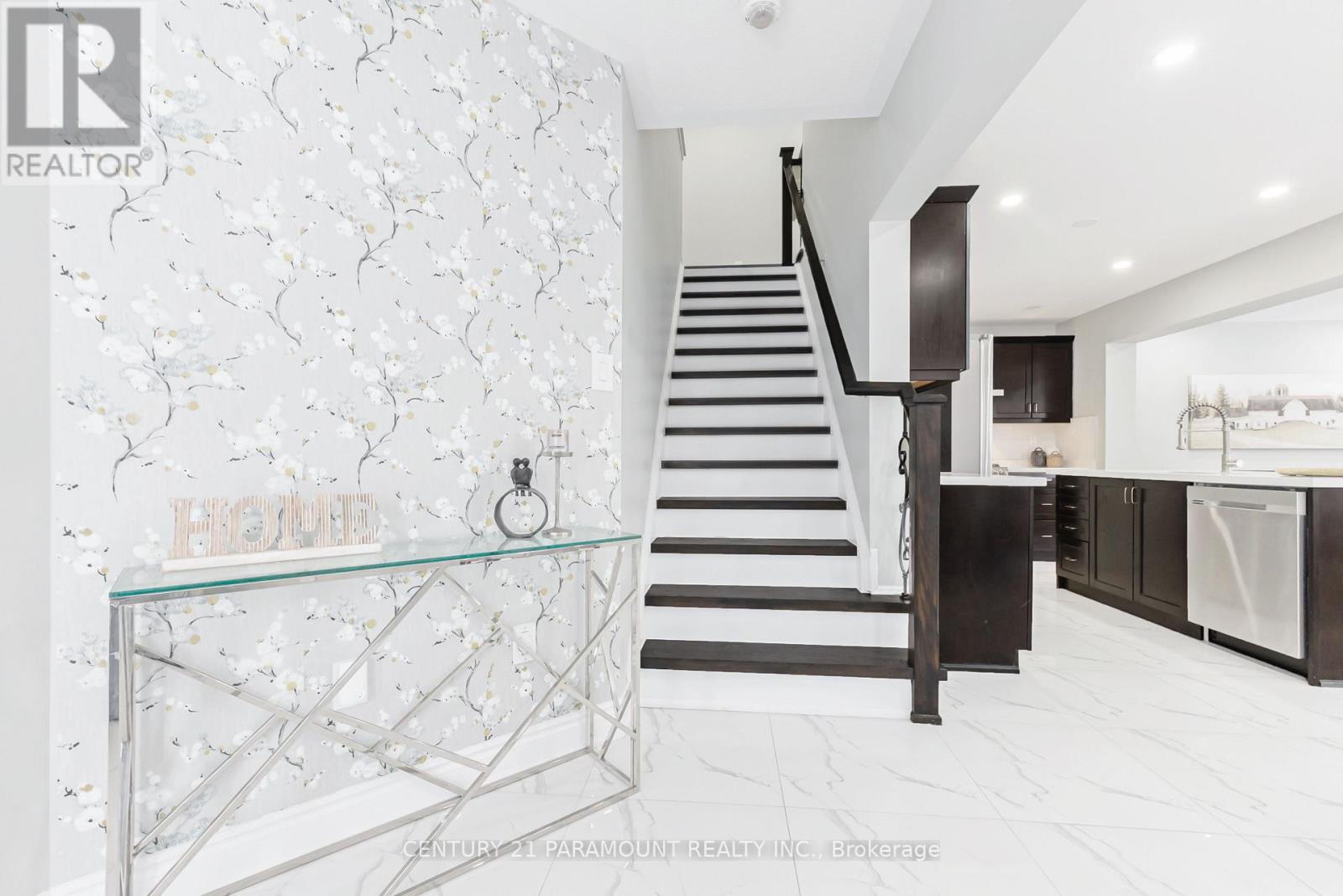 39 Fenchurch Drive, Brampton, Ontario  L7A 4G1 - Photo 23 - W12640474