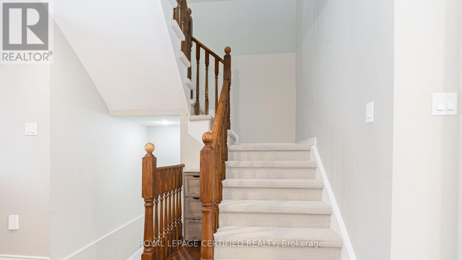 5962 Manzanillo Crescent, Mississauga, Ontario  L5M 6Y3 - Photo 13 - W12640480