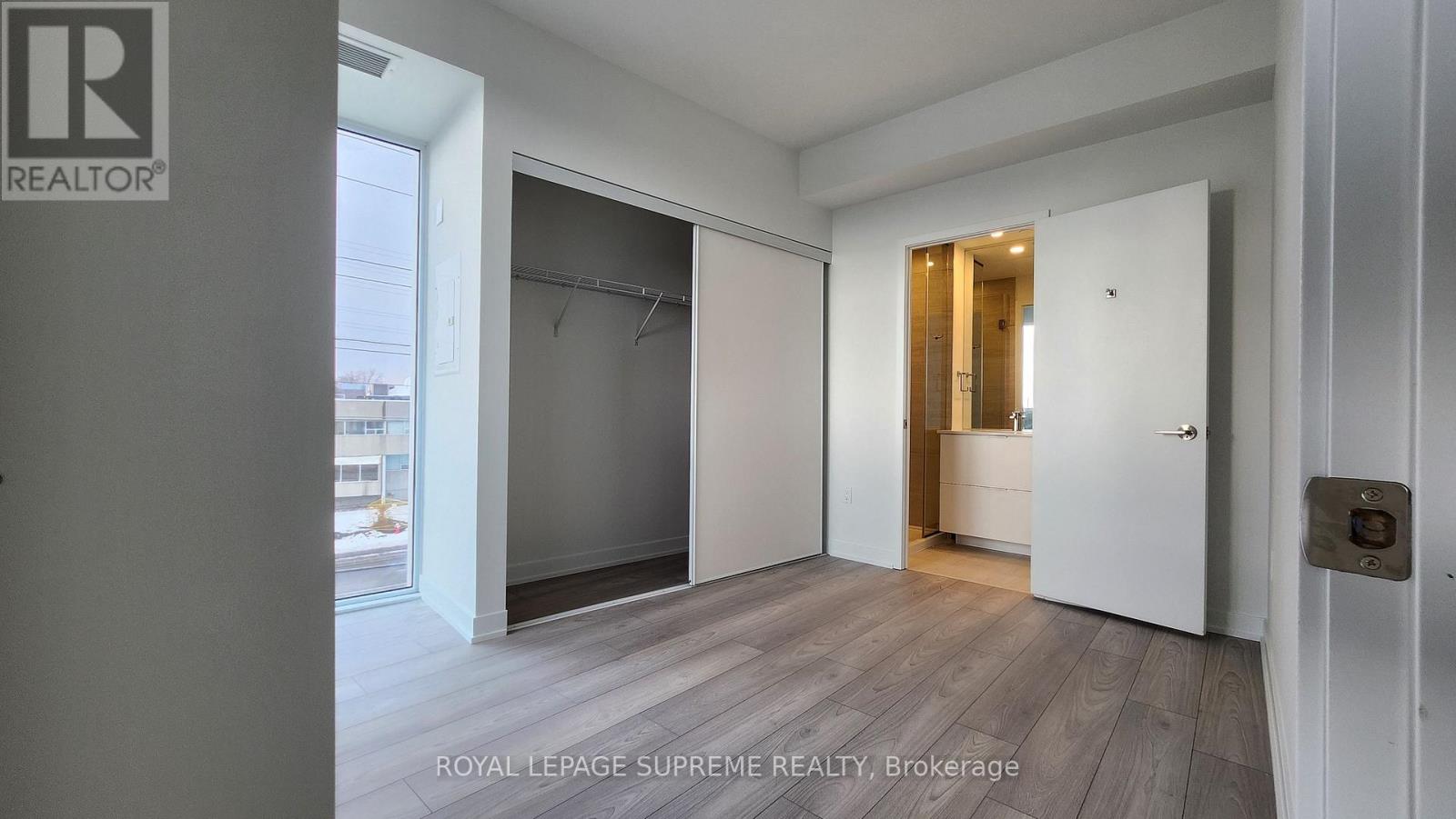 418 - 1 Fairview Road E, Mississauga, Ontario  L5A 0B4 - Photo 10 - W12640532