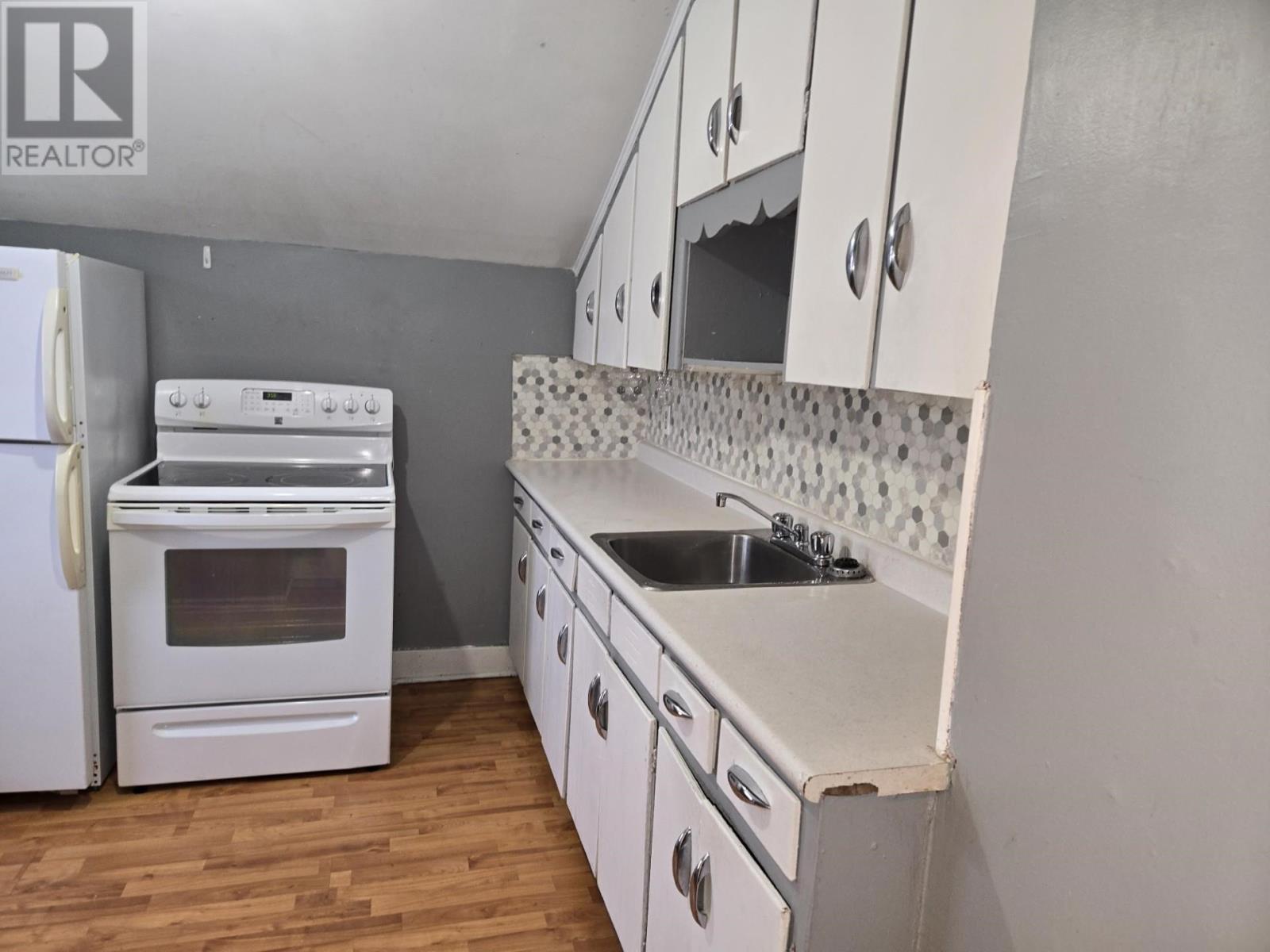 328 Gillies St, Sault Ste. Marie, Ontario  P6C 3Z7 - Photo 11 - SM253503