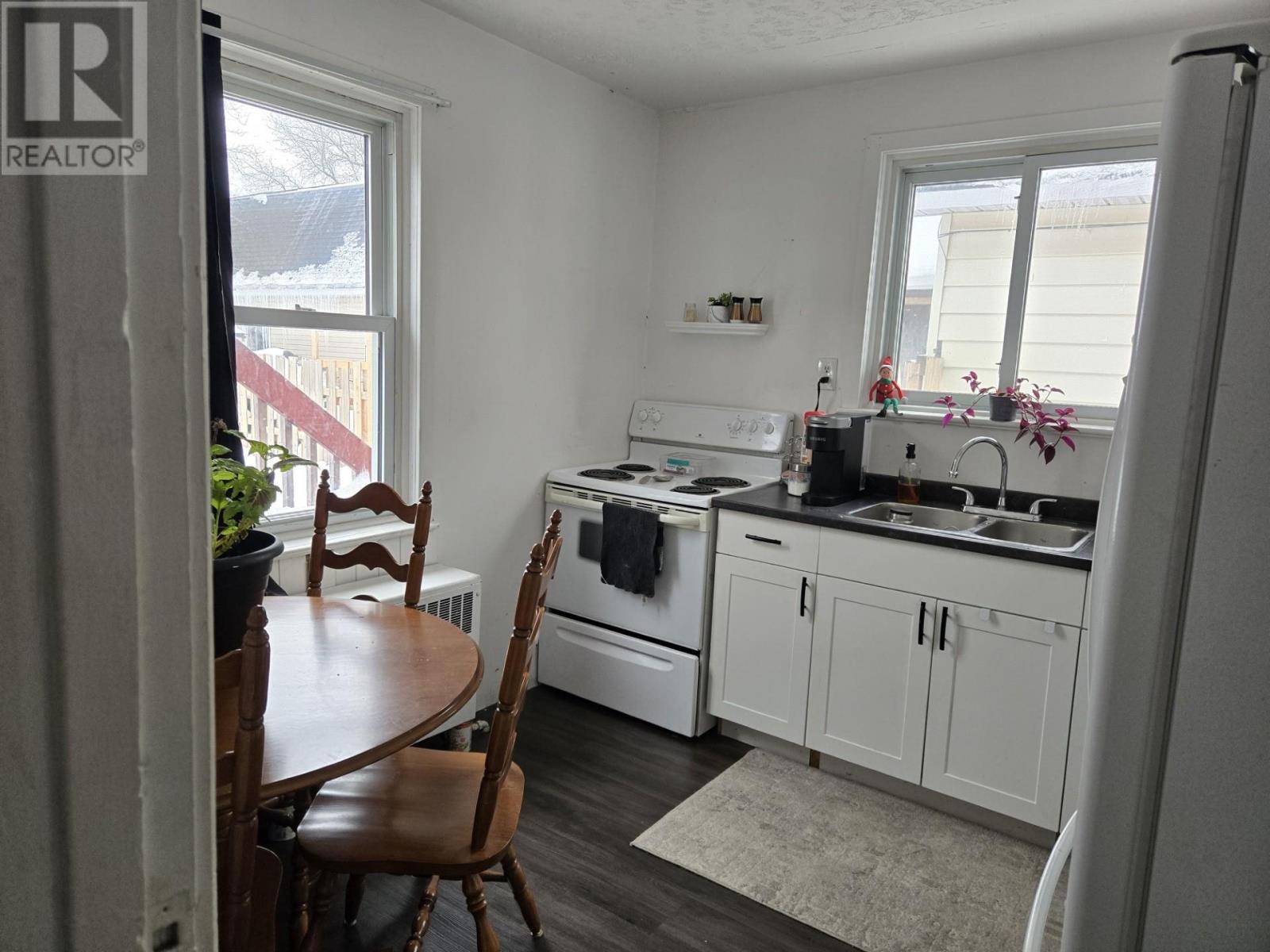 328 Gillies St, Sault Ste. Marie, Ontario  P6C 3Z7 - Photo 2 - SM253503