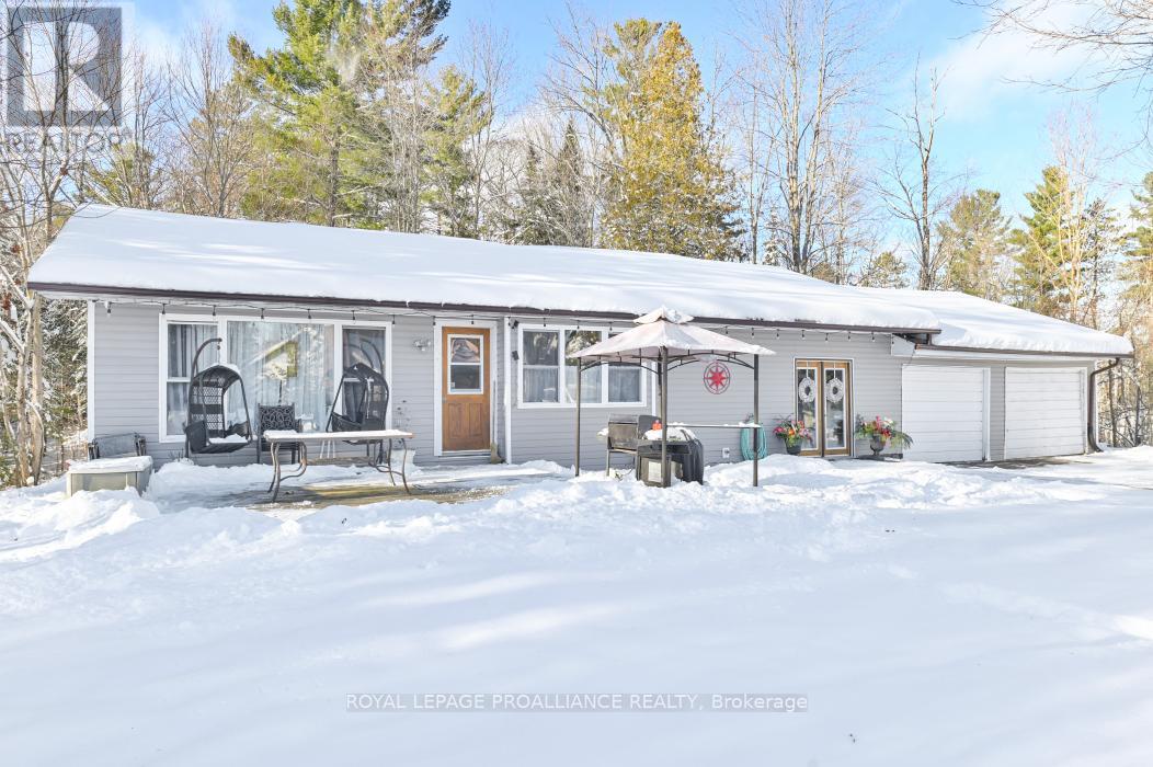 1023 Jewel Road, North Frontenac, Ontario  K0H 1K0 - Photo 33 - X12395009