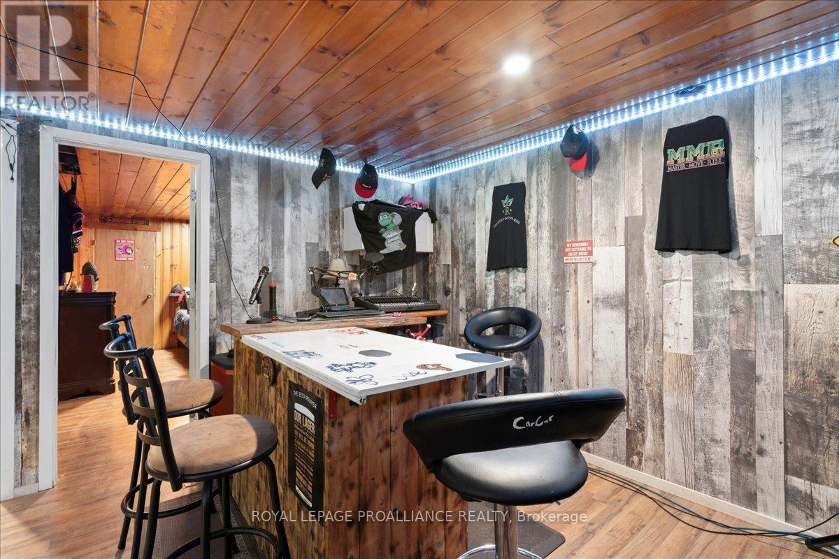 1023 Jewel Road, North Frontenac, Ontario  K0H 1K0 - Photo 22 - X12395009