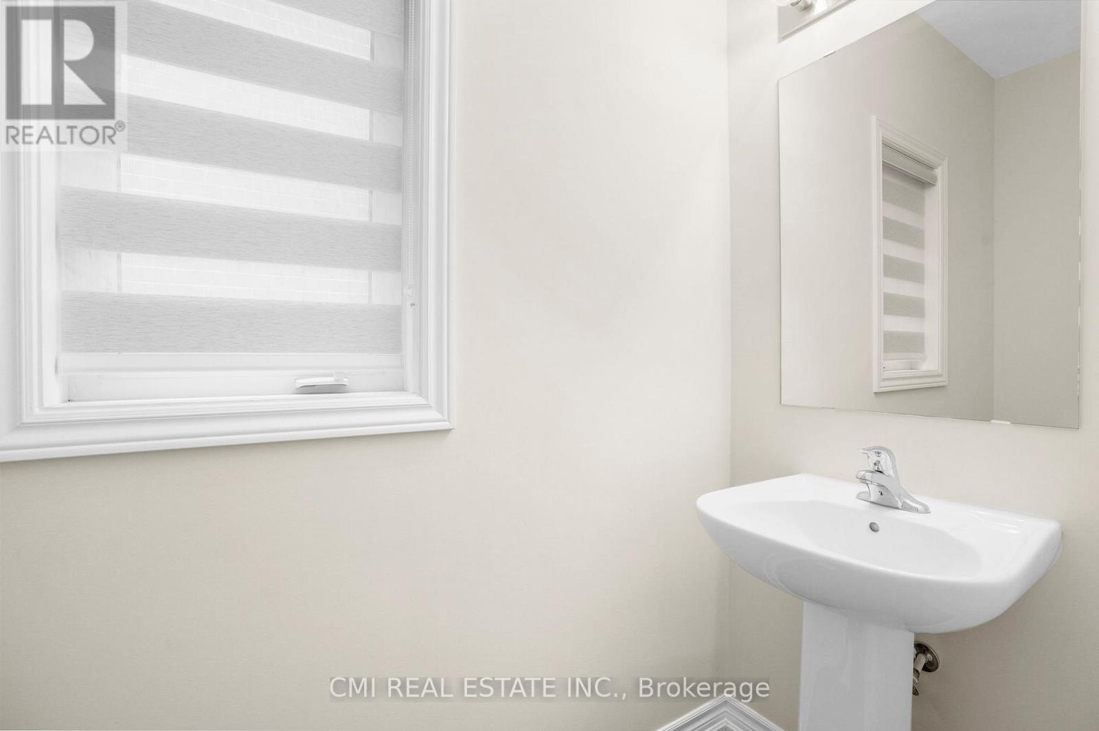 251 Palace Street, Thorold, Ontario  L2V 0N3 - Photo 22 - X12640408