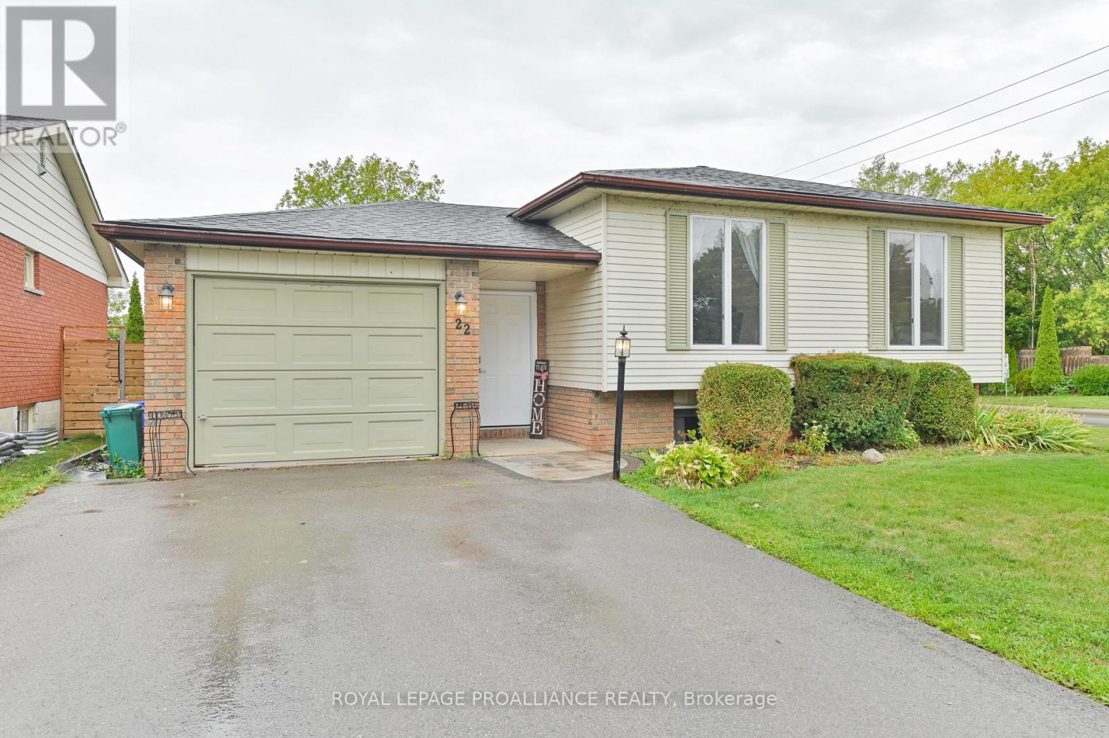 22 Briarwood Crescent, Belleville, Ontario  K8N 5J7 - Photo 3 - X12640566