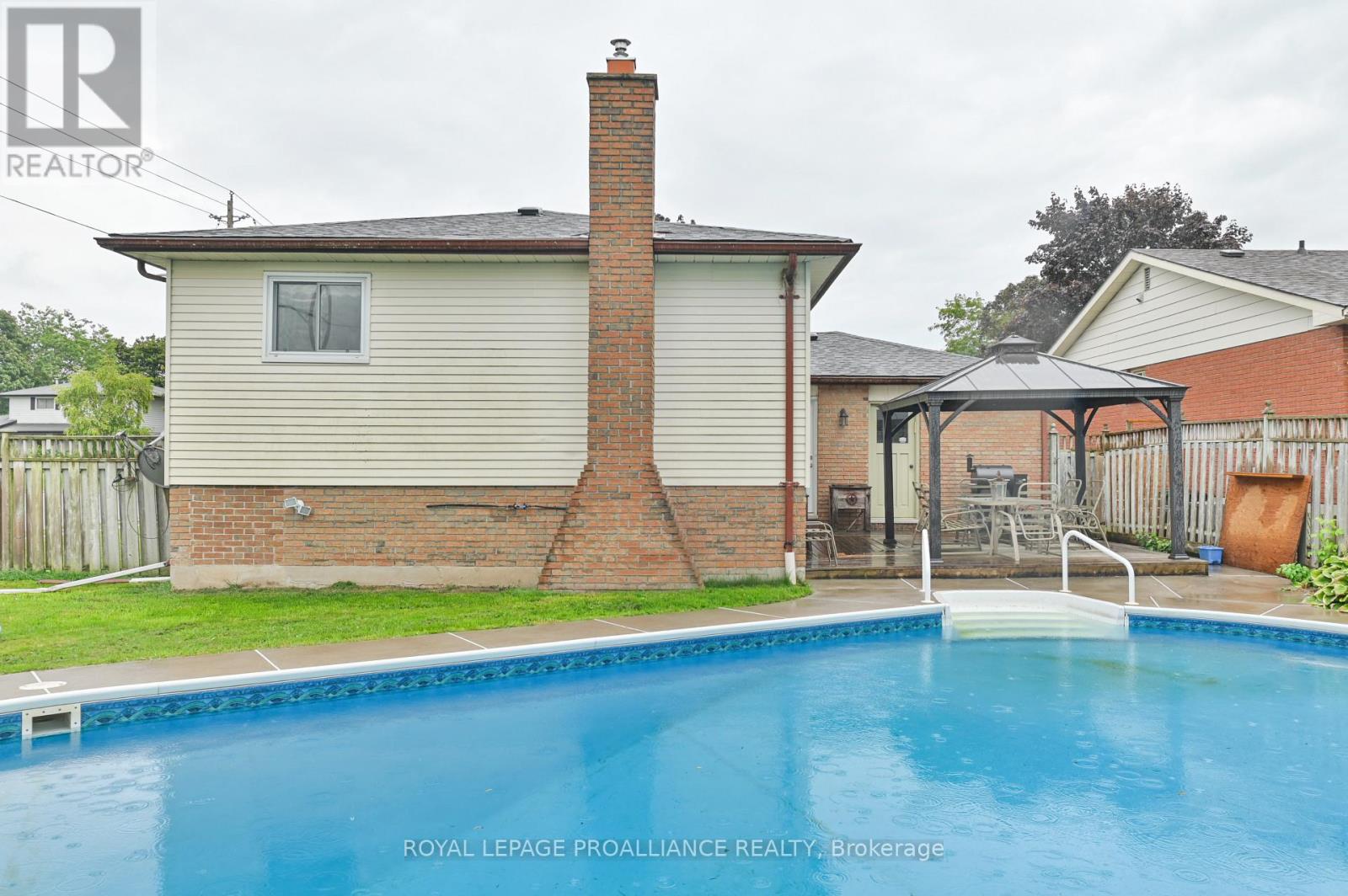 22 Briarwood Crescent, Belleville, Ontario  K8N 5J7 - Photo 32 - X12640566
