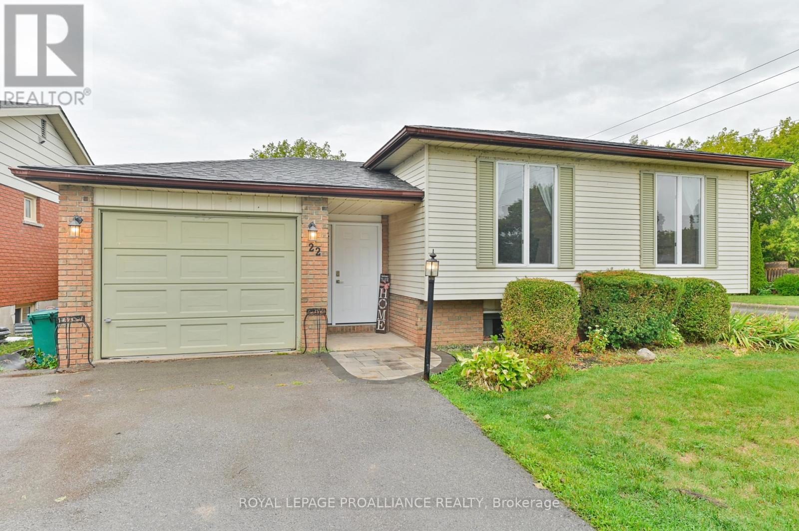 22 Briarwood Crescent, Belleville, Ontario  K8N 5J7 - Photo 4 - X12640566