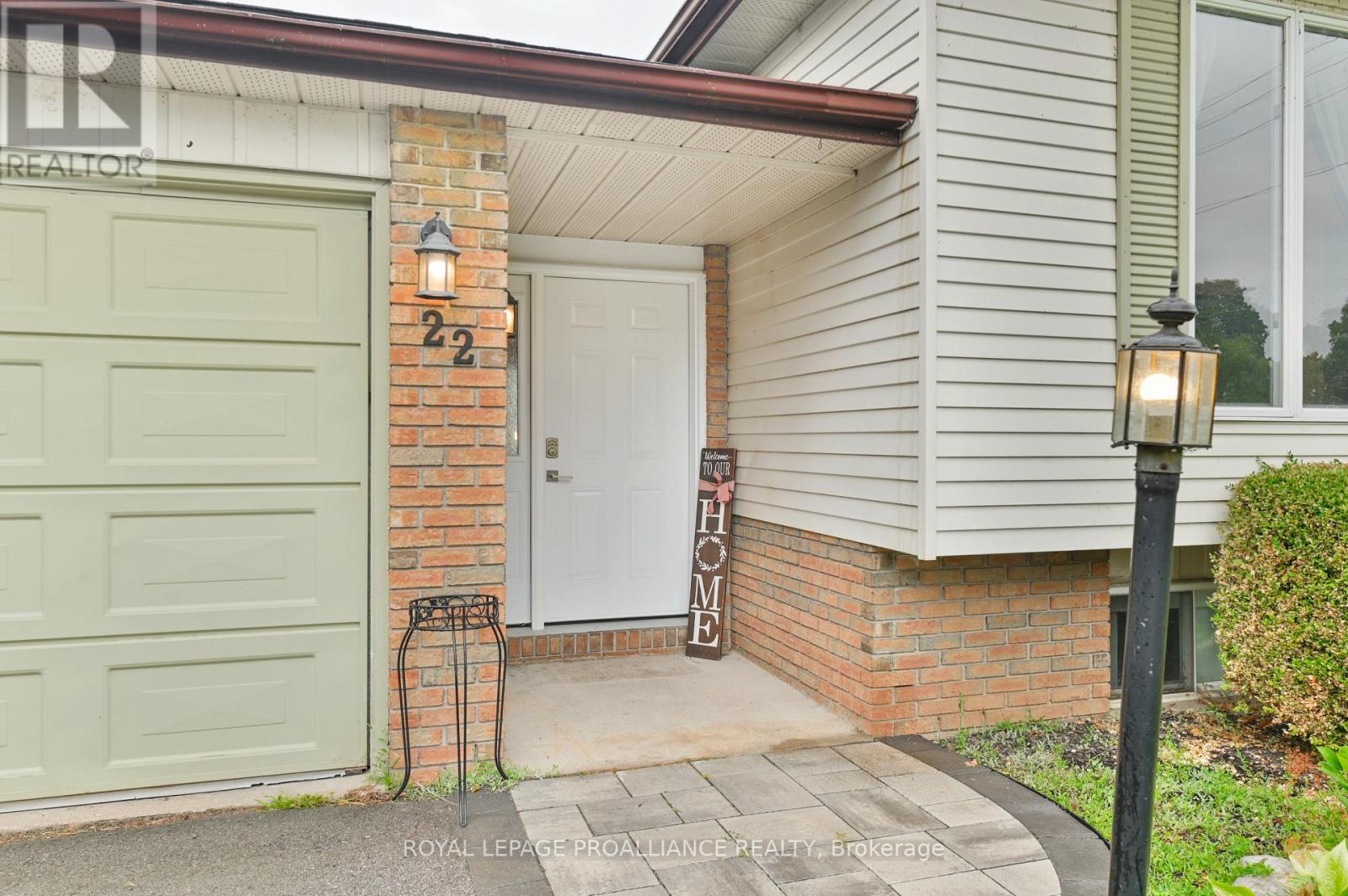 22 Briarwood Crescent, Belleville, Ontario  K8N 5J7 - Photo 5 - X12640566