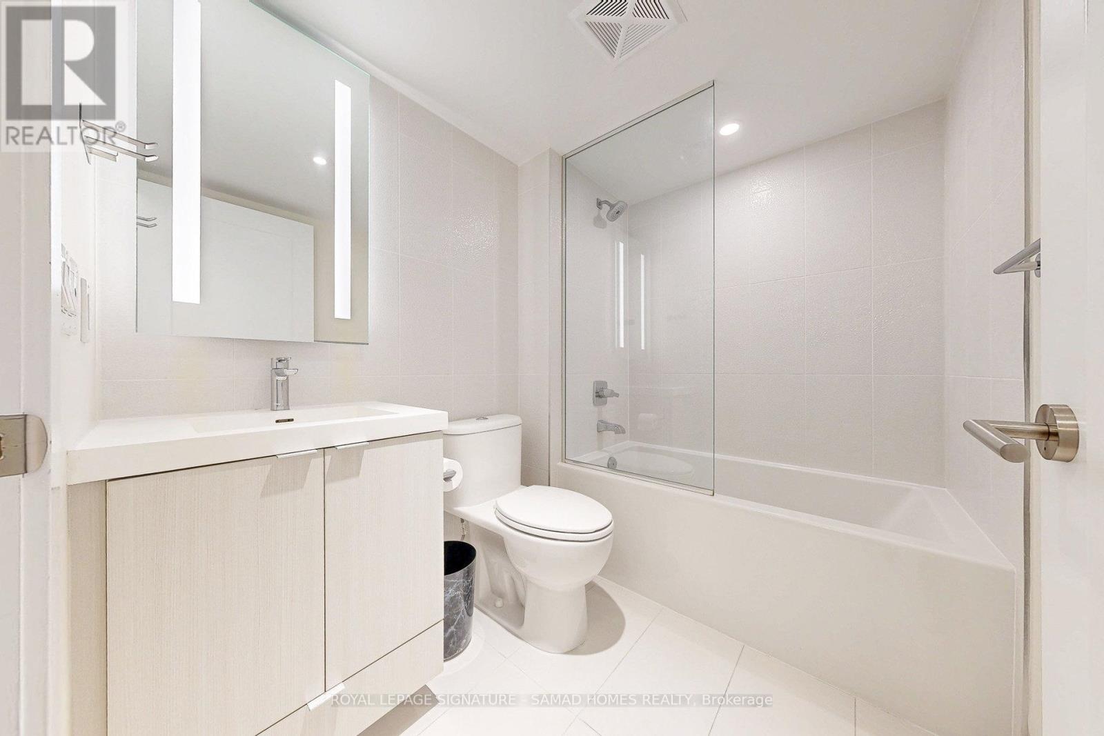 1704 - 575 Bloor Street E, Toronto, Ontario  M4W 0B2 - Photo 13 - C12636216