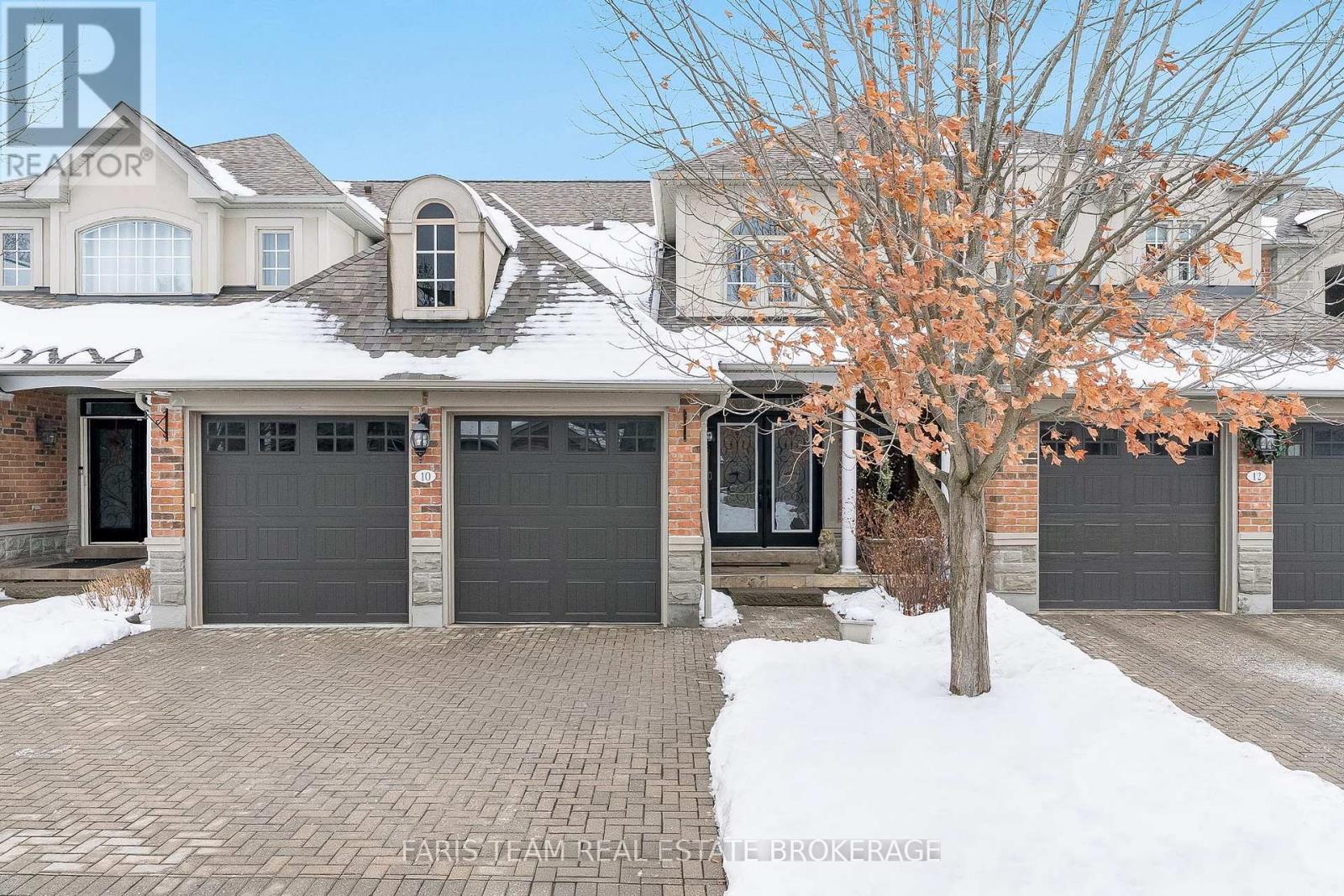 10 WILTON TRAIL, Aurora, Ontario