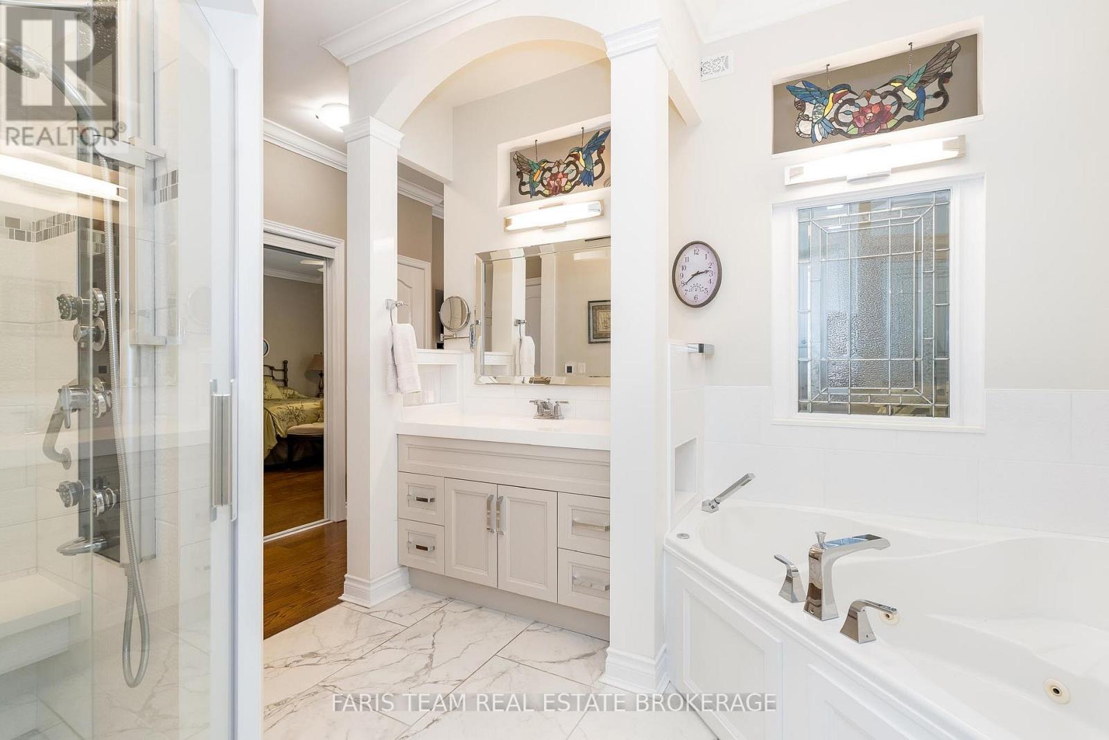 10 Wilton Trail, Aurora, Ontario  L4G 7S9 - Photo 20 - N12483990