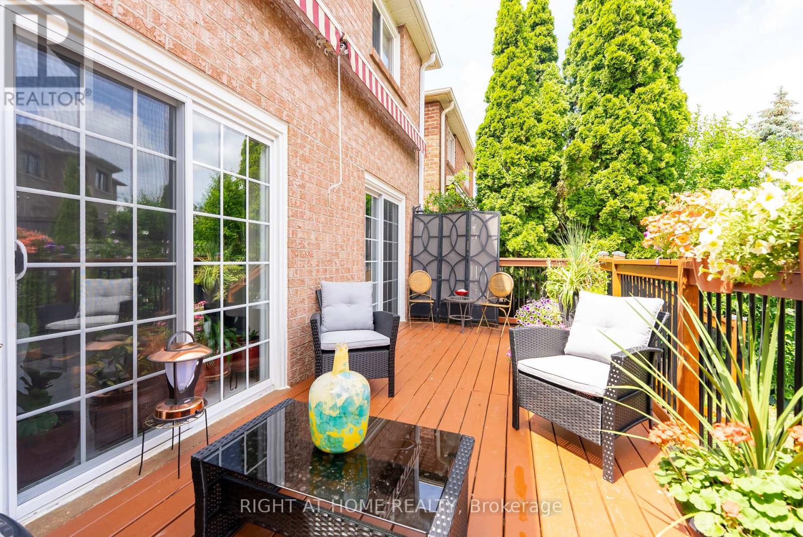 259 Tall Grass Trail, Vaughan, Ontario  L4L 3P7 - Photo 12 - N12513718