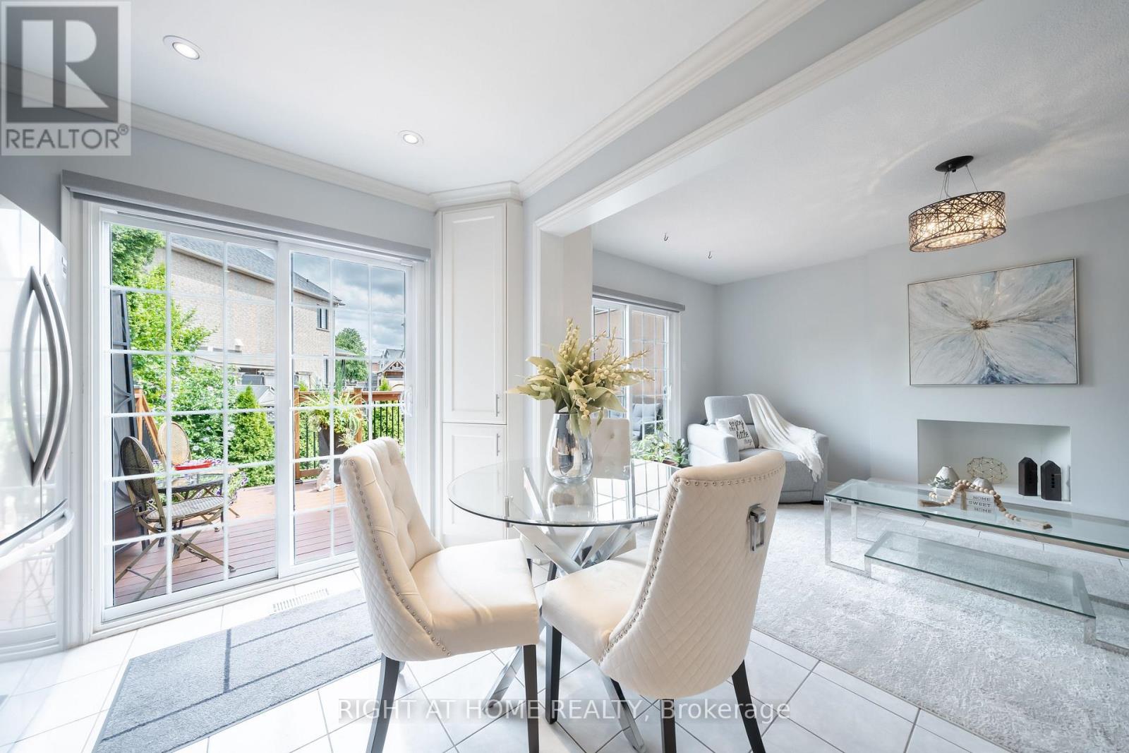 259 Tall Grass Trail, Vaughan, Ontario  L4L 3P7 - Photo 8 - N12513718