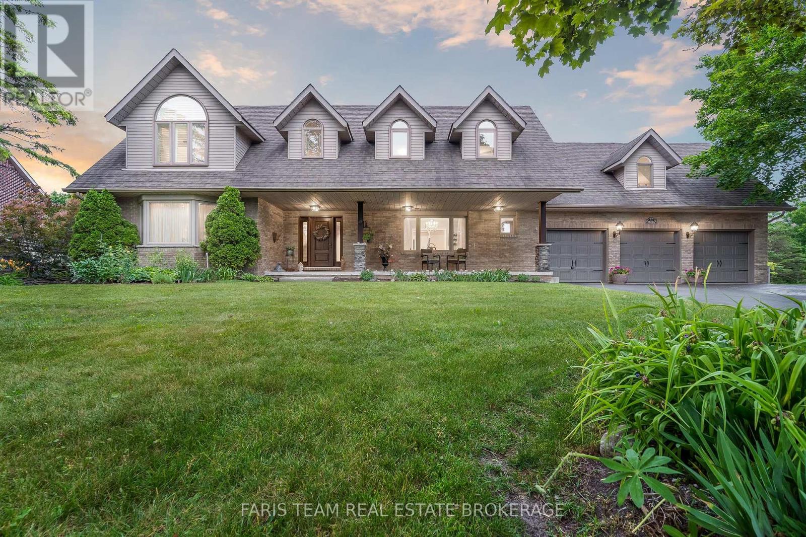 32 Cairns Boulevard, Springwater, Ontario  L9X 0N8 - Photo 3 - S12496220