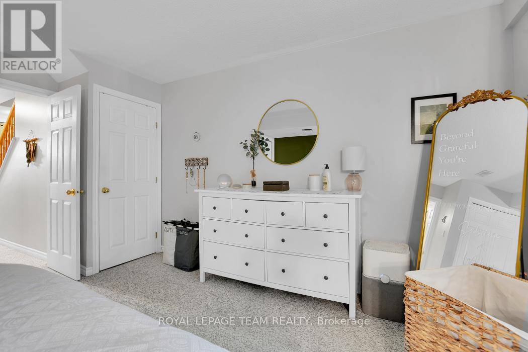 131 Tall Pines Pine, Ottawa, Ontario  K2H 1H1 - Photo 24 - X12640620