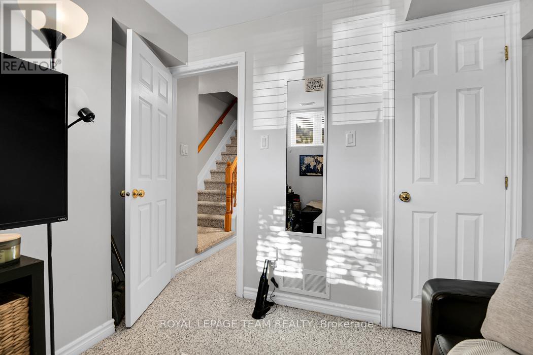 131 Tall Pines Pine, Ottawa, Ontario  K2H 1H1 - Photo 27 - X12640620