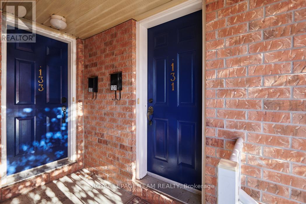 131 Tall Pines Pine, Ottawa, Ontario  K2H 1H1 - Photo 5 - X12640620