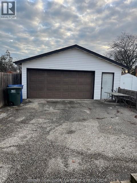 2930 Forest Glade Drive, Windsor, Ontario N8R 1L5 - Photo 2 - 25031834