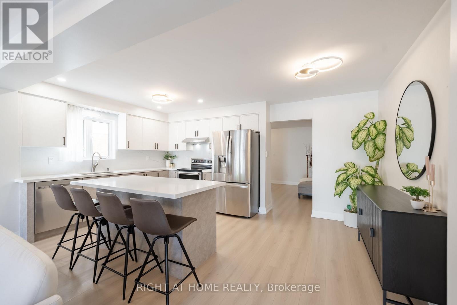 182 Meadowhawk Trail, Bradford West Gwillimbury, Ontario  L3Z 0E9 - Photo 12 - N12441386